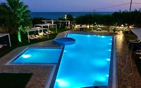 Glyfa Beach Hotel